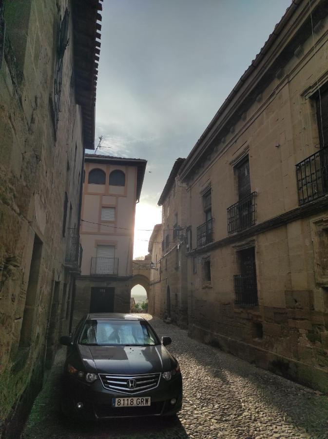 Vila Casa Moneo Briones Exteriér fotografie